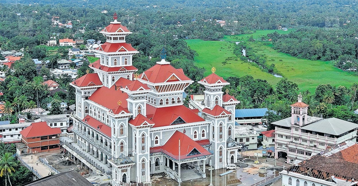 നിർമാണത്തിലിരിക്കുന്ന പാറേൽ പള്ളി